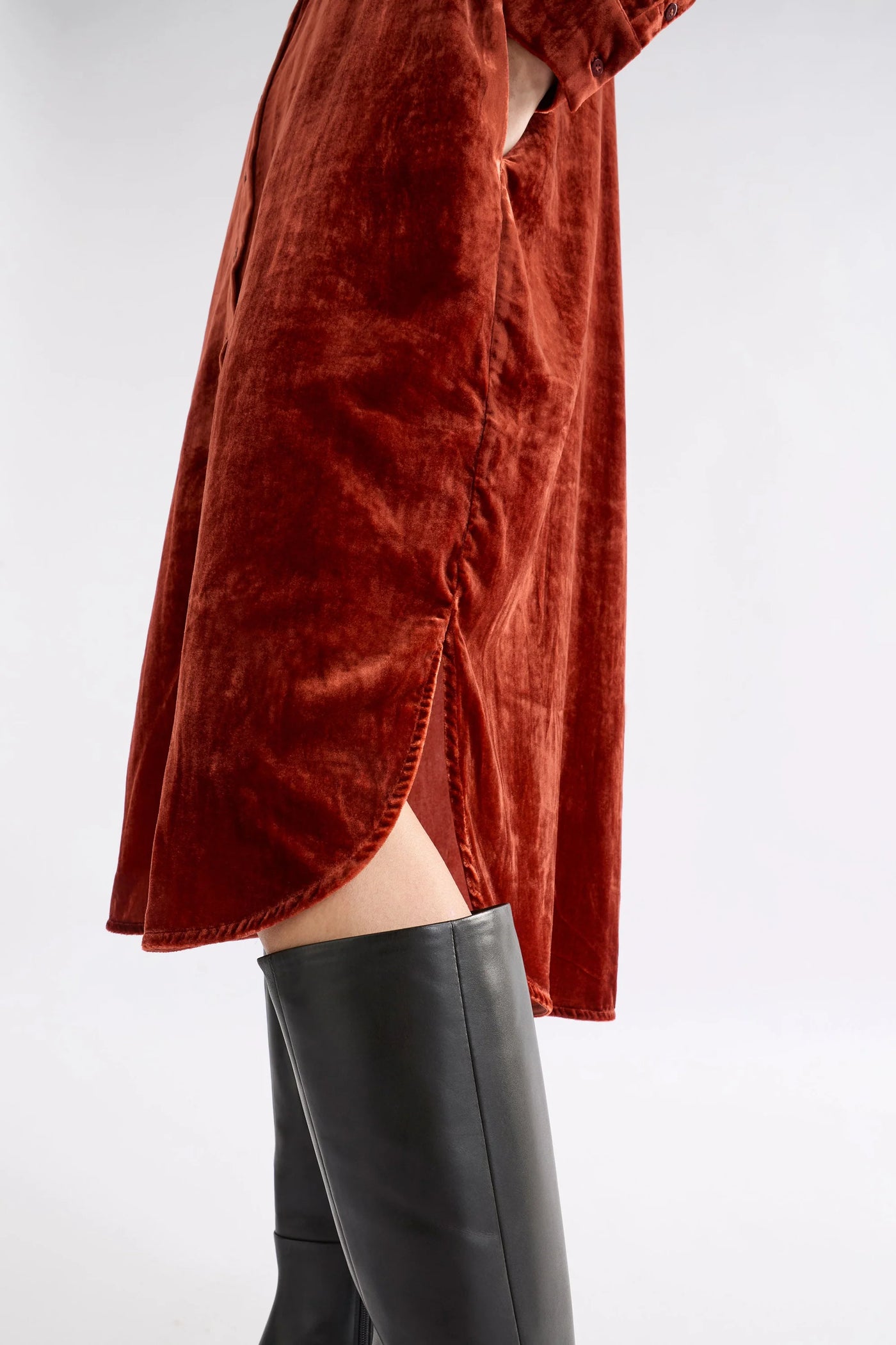 Suuri Velvet Dress