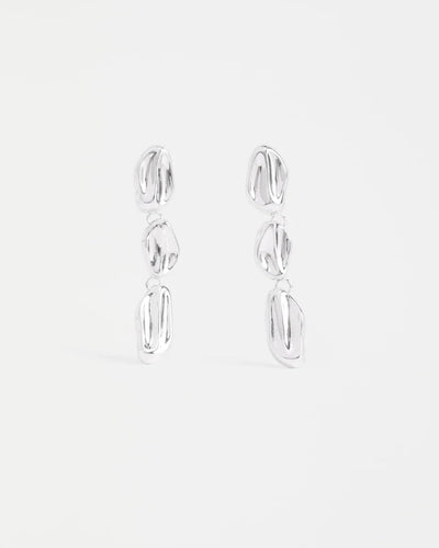 Delaa Drop Earring