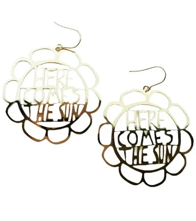 Denz Dangle Earrings / Gold