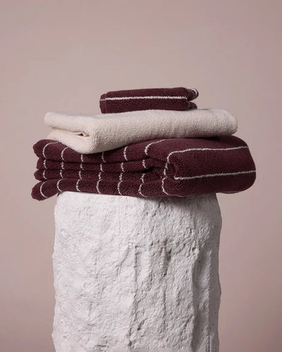 Hommey Pinstripe Bath Towel