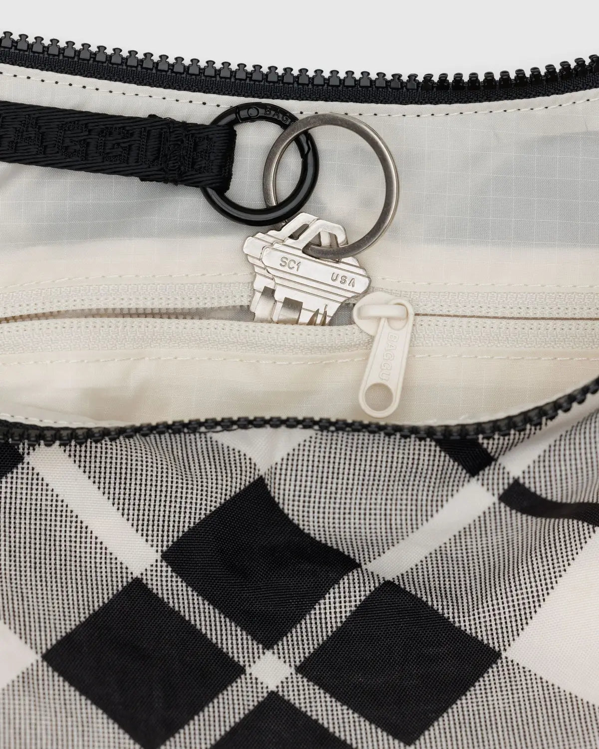 Baggu Medium Crescent Bag