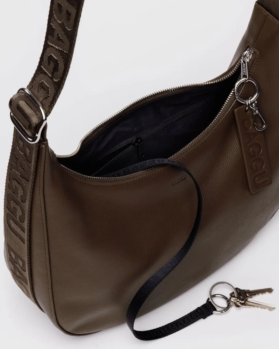 Baggu Recycled Leather Medium Crescent Bag