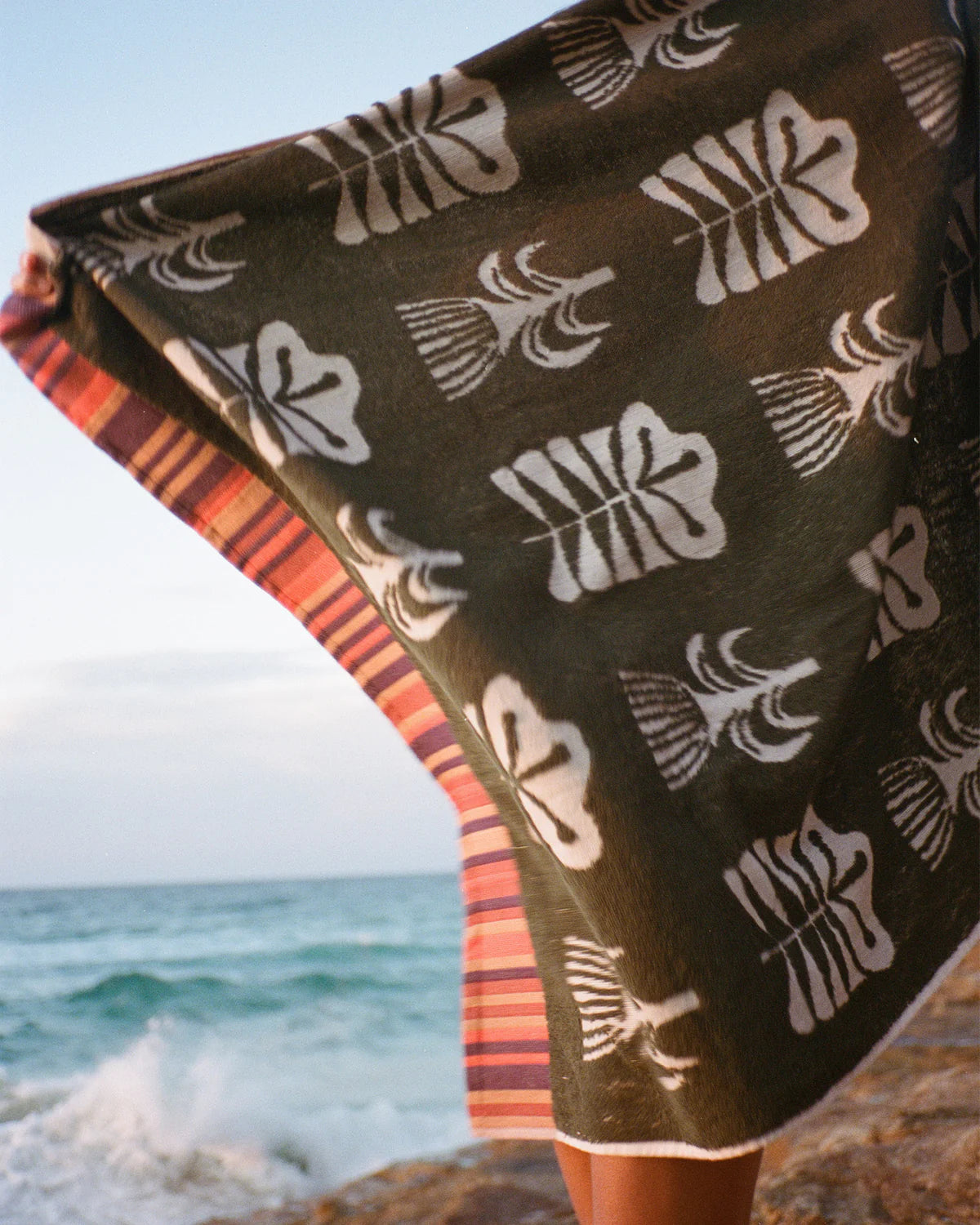 Kip&Co x The Vista Terry Bath Sheet / Beach Towel